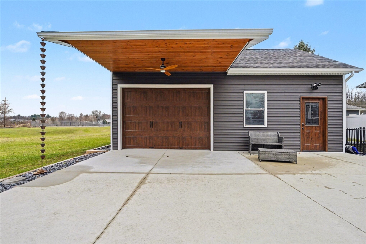 Homes for sale in Plainwell, MI | 531 Foxmoor Dr, Plainwell, MI 49080 | MLS# 70520820