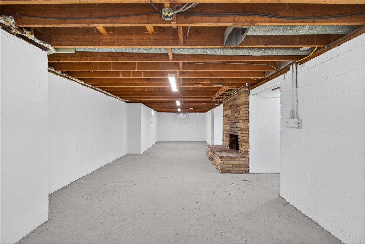 3304 Spring Arbor Road, Jackson, MI, 49203-3636