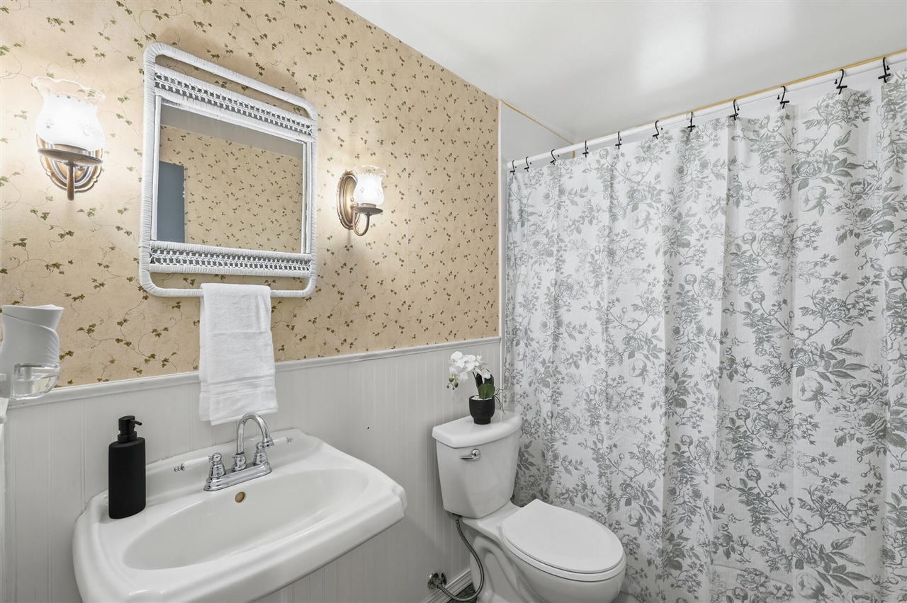 4579 Bekinshire Drive, Comstock Park, MI, 49321-49321