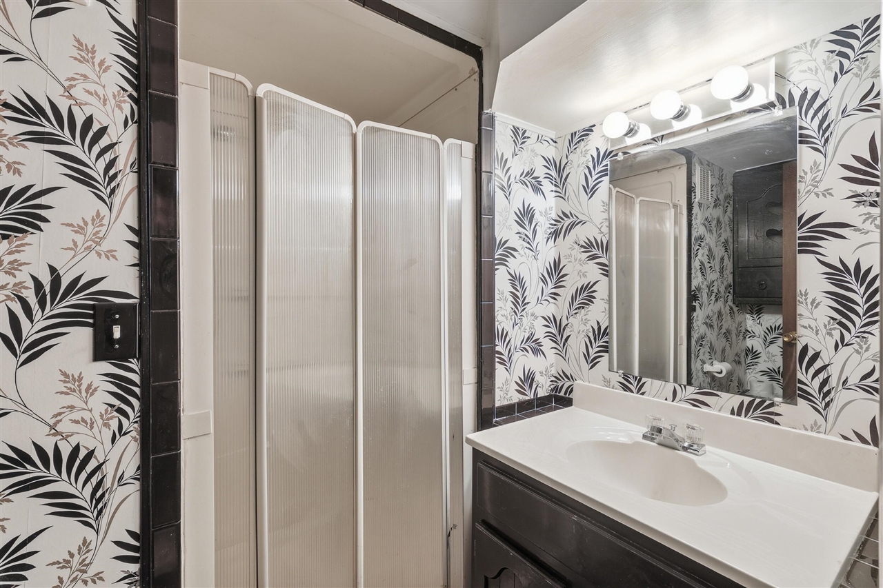 4579 Bekinshire Drive, Comstock Park, MI, 49321-49321