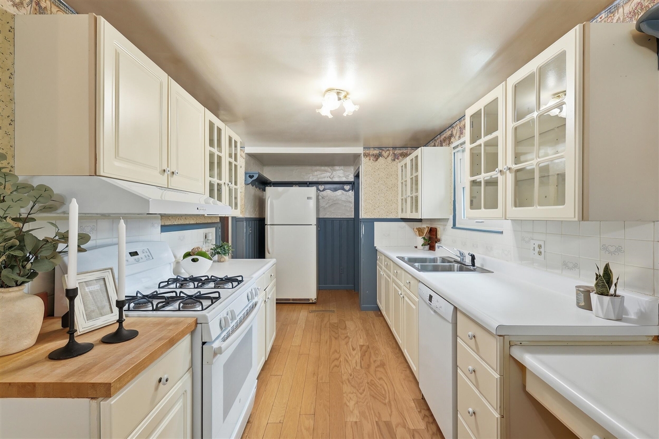 4579 Bekinshire Drive, Comstock Park, MI, 49321-49321