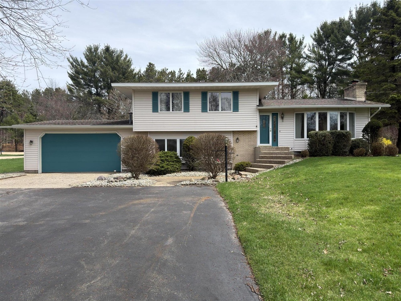 1705 W Troy Street, Ferndale, MI, 48220 3159