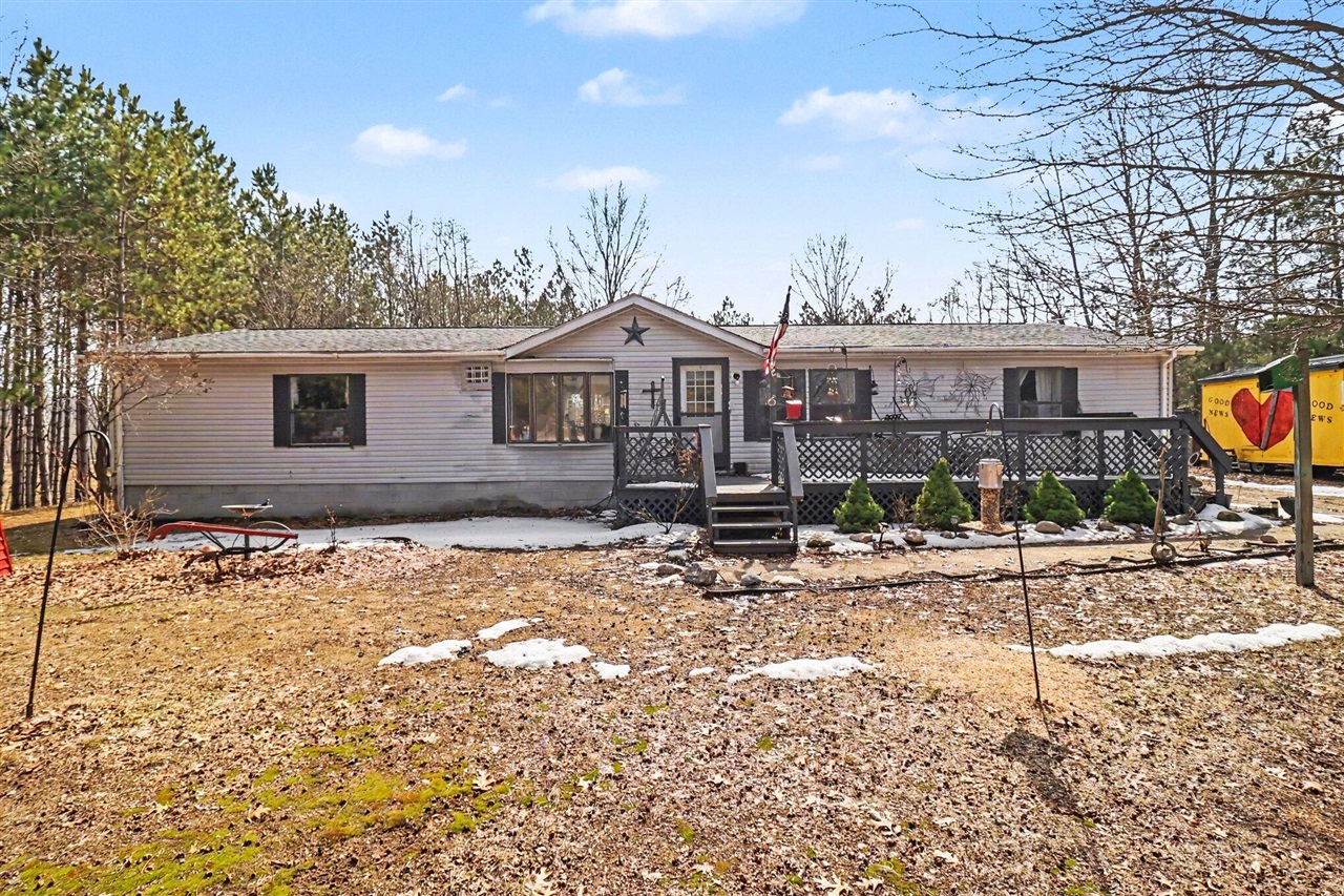 1359 W Arthur Road, New Era, MI, 49446-8132