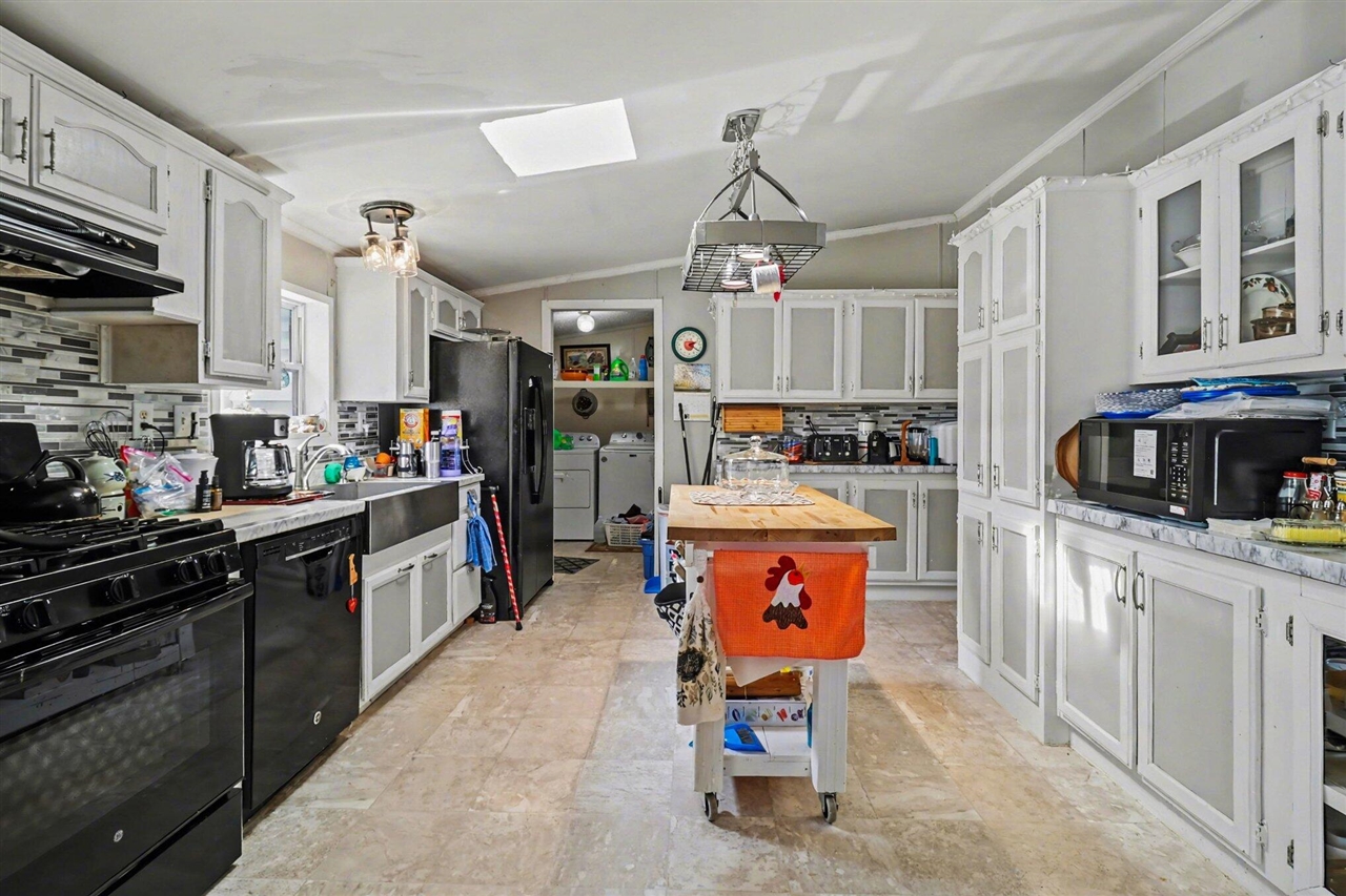 1359 W Arthur Road, New Era, MI, 49446-8132