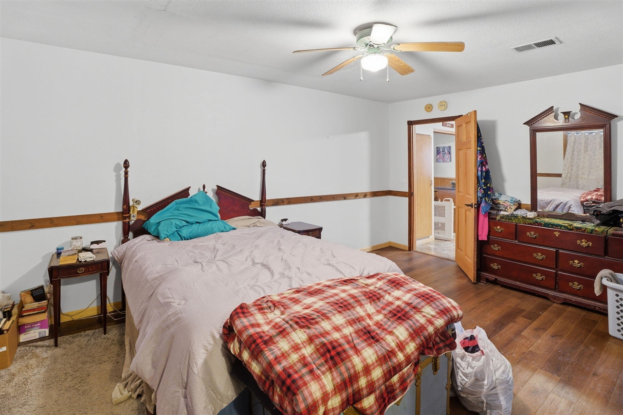 1714 Linnard Road, Twin Lake, MI, 49457-9510