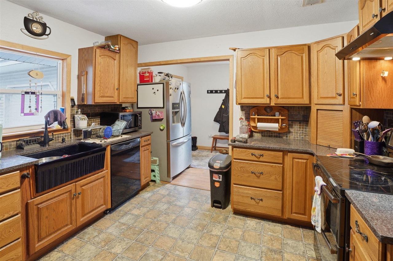 1714 Linnard Road, Twin Lake, MI, 49457-9510