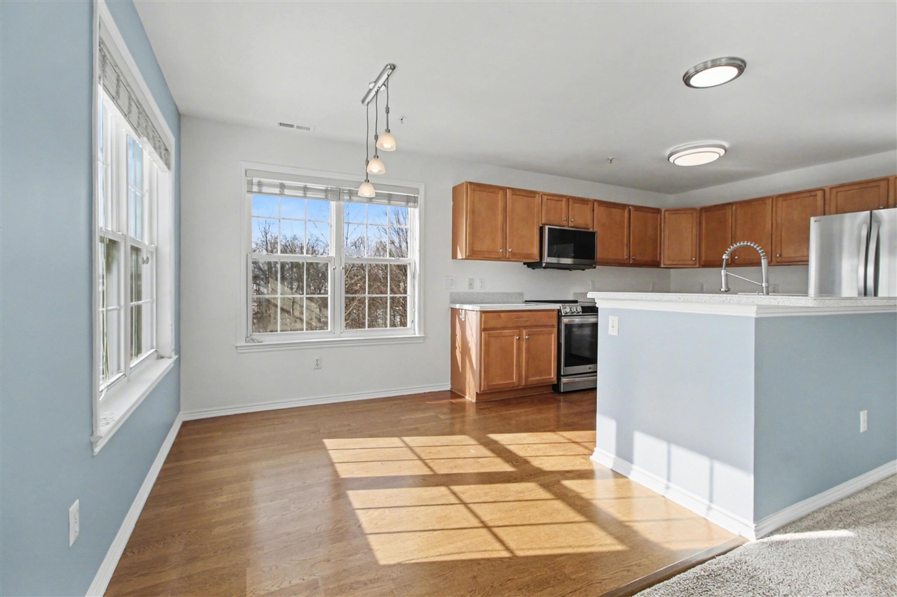 3054 Barclay Way, Ann Arbor, MI, 48105-9464