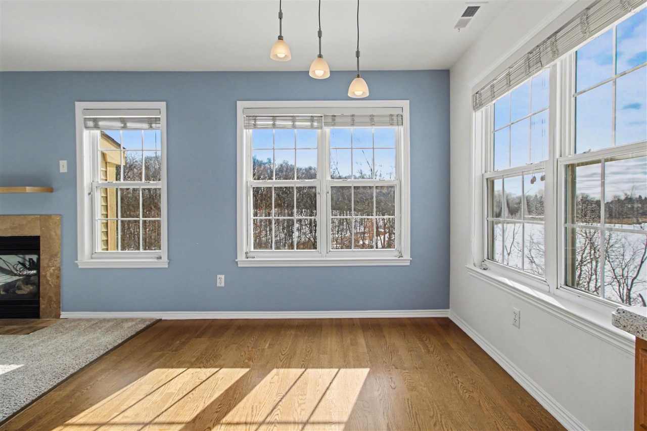 3054 Barclay Way, Ann Arbor, MI, 48105-9464