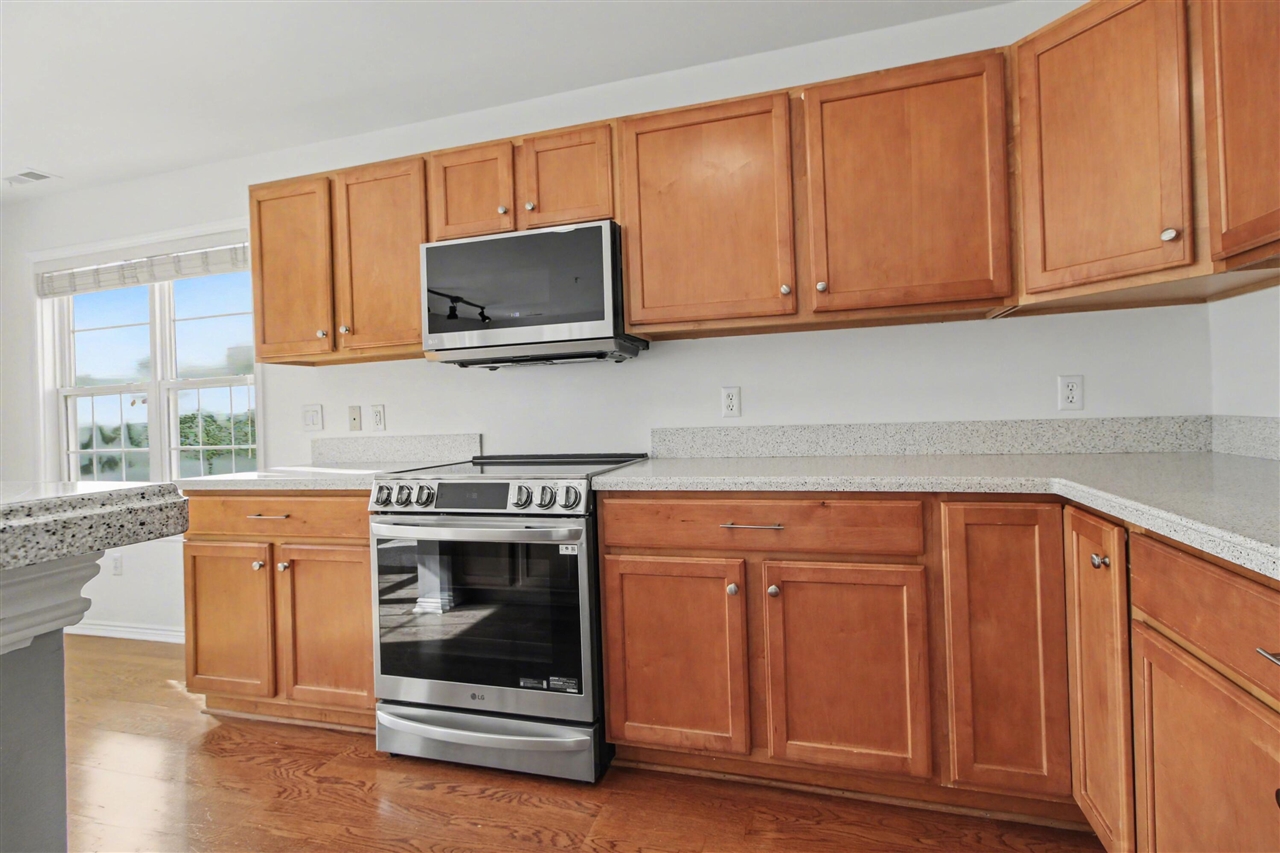 3054 Barclay Way, Ann Arbor, MI, 48105-9464