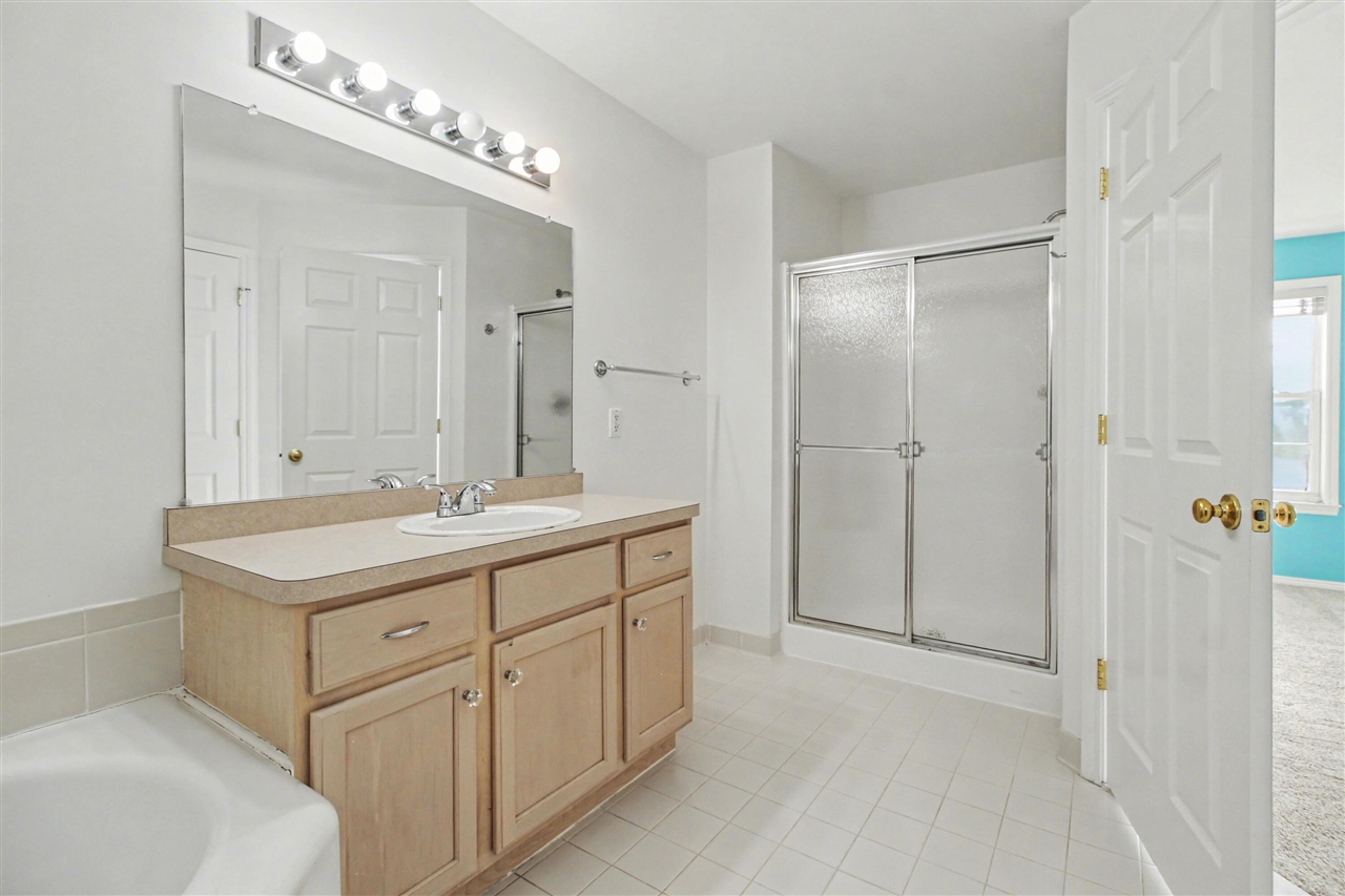 3054 Barclay Way, Ann Arbor, MI, 48105-9464