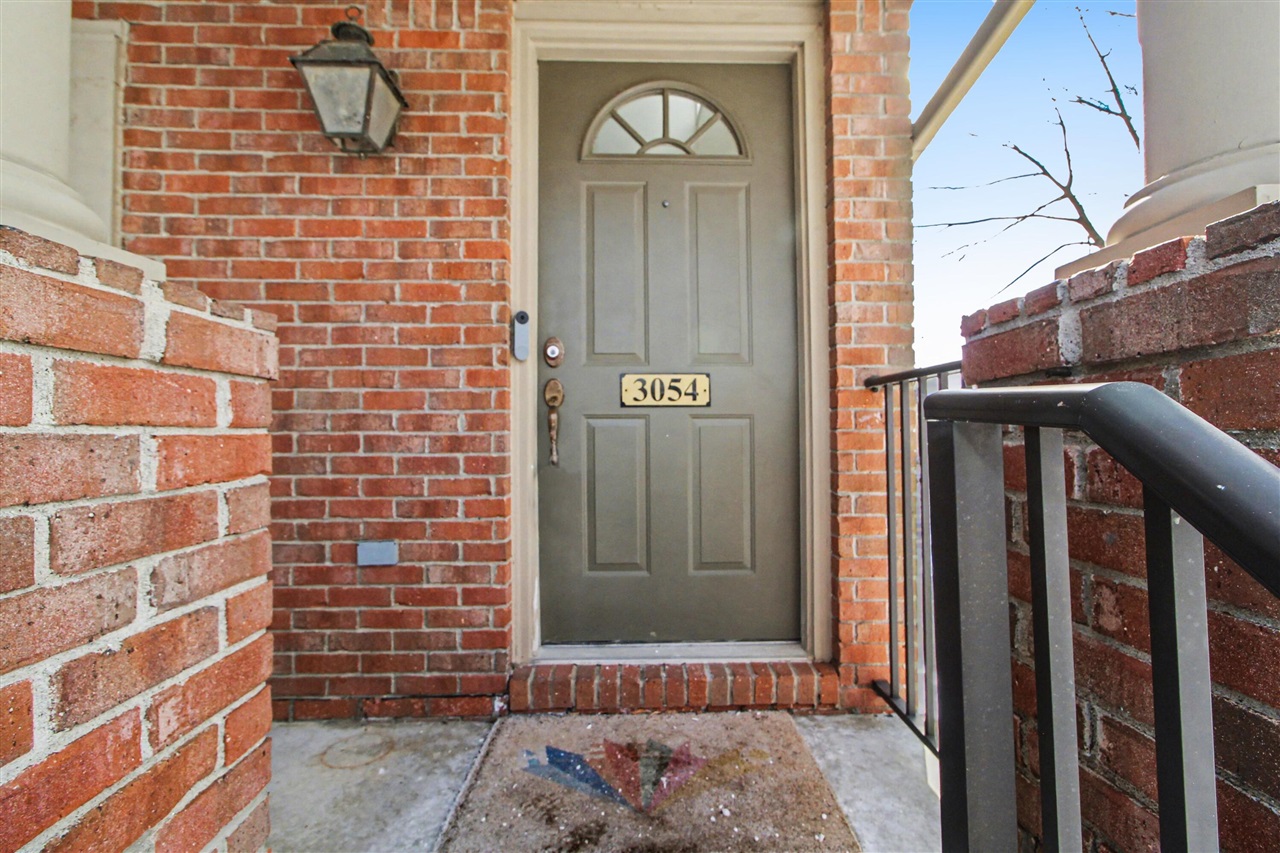 3054 Barclay Way, Ann Arbor, MI, 48105-9464