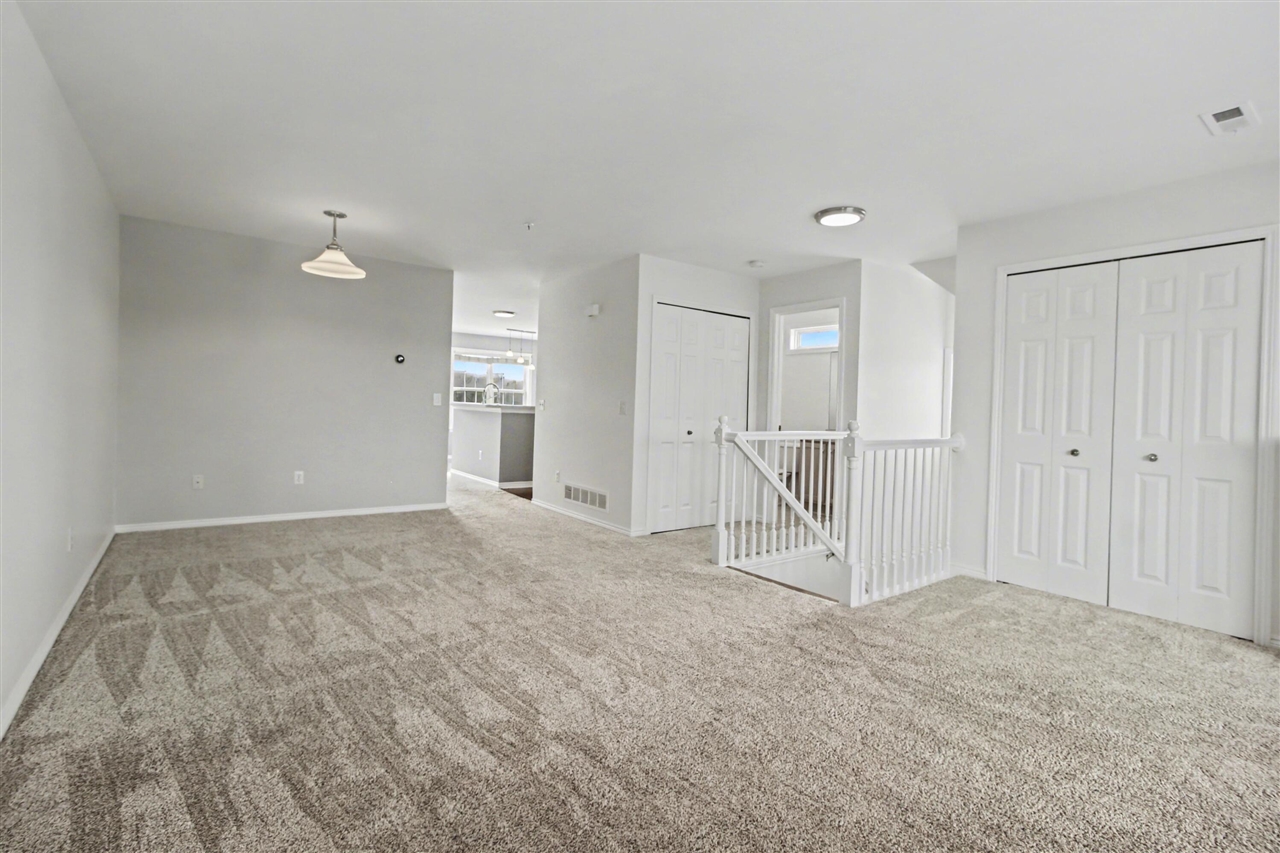 3054 Barclay Way, Ann Arbor, MI, 48105-9464