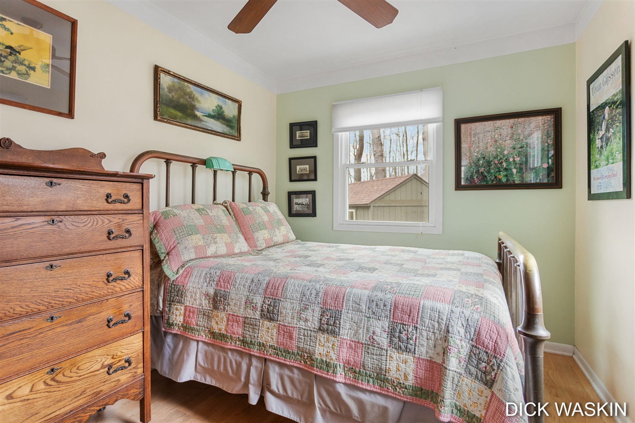 838 Mason Street, Saugatuck, MI, 49453-9639