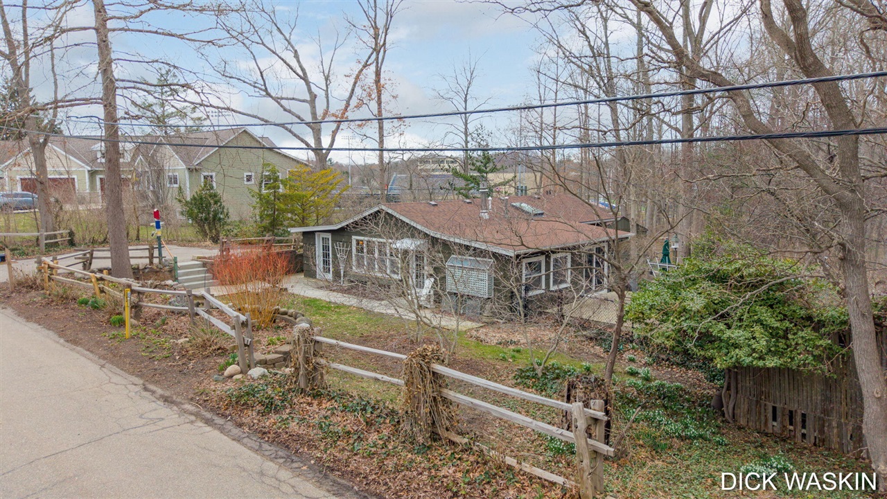 838 Mason Street, Saugatuck, MI, 49453-9639