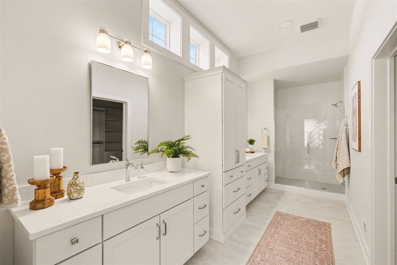 4692 Knapp Bluff Drive, Grand Rapids, MI, 49525