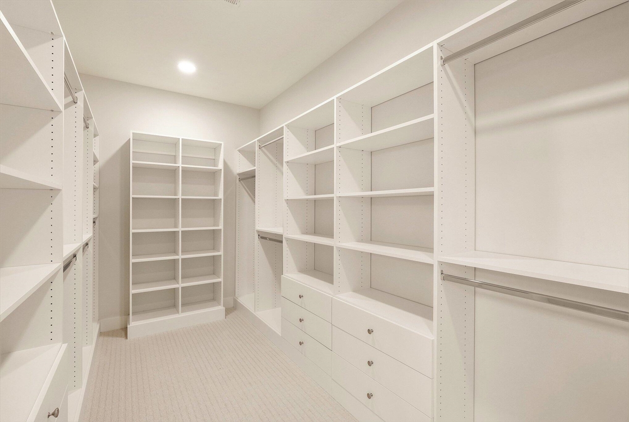 4692 Knapp Bluff Drive, Grand Rapids, MI, 49525