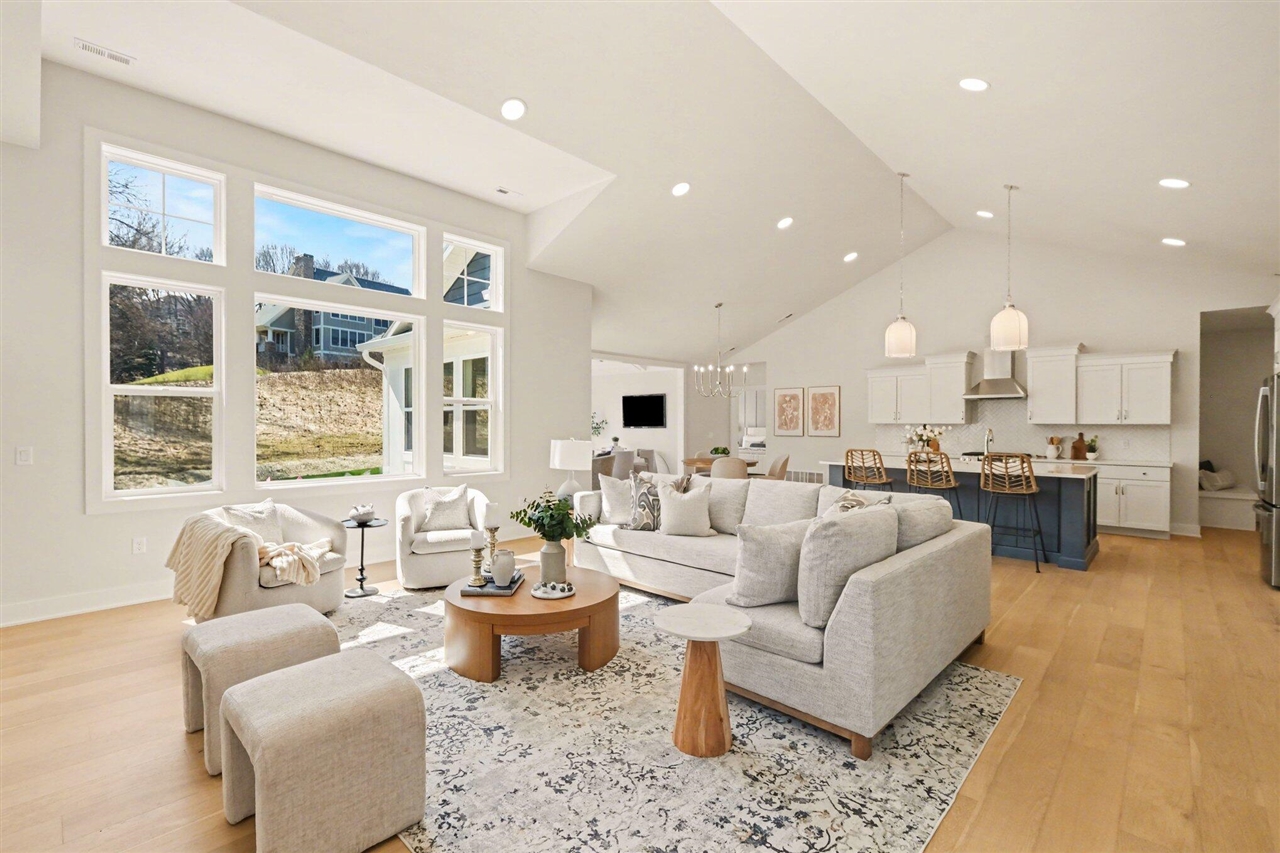 4692 Knapp Bluff Drive, Grand Rapids, MI, 49525