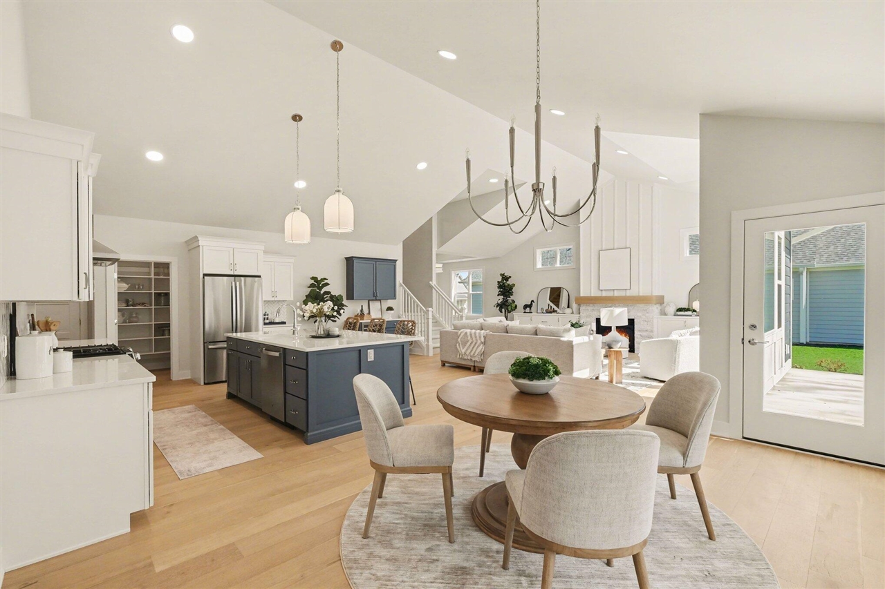 4692 Knapp Bluff Drive, Grand Rapids, MI, 49525