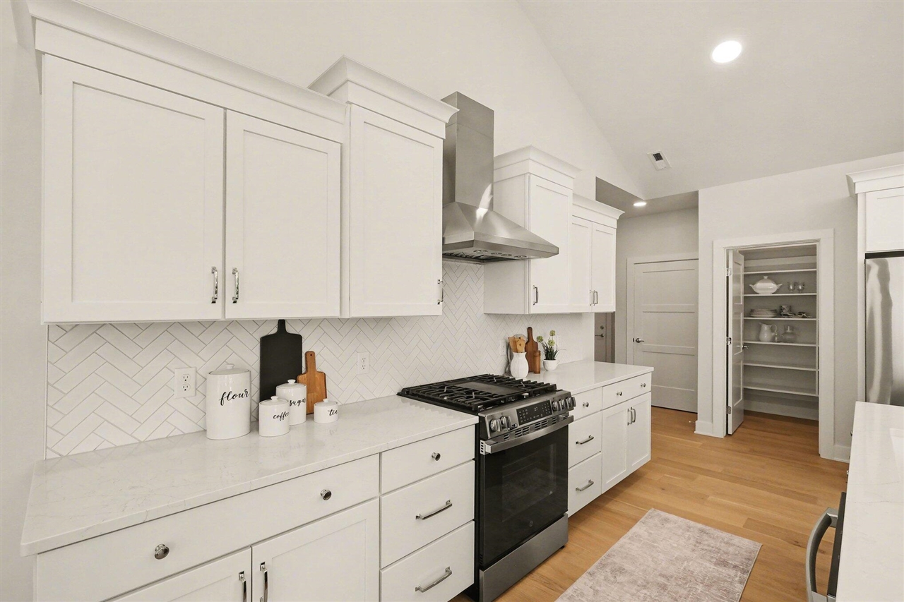 4692 Knapp Bluff Drive, Grand Rapids, MI, 49525