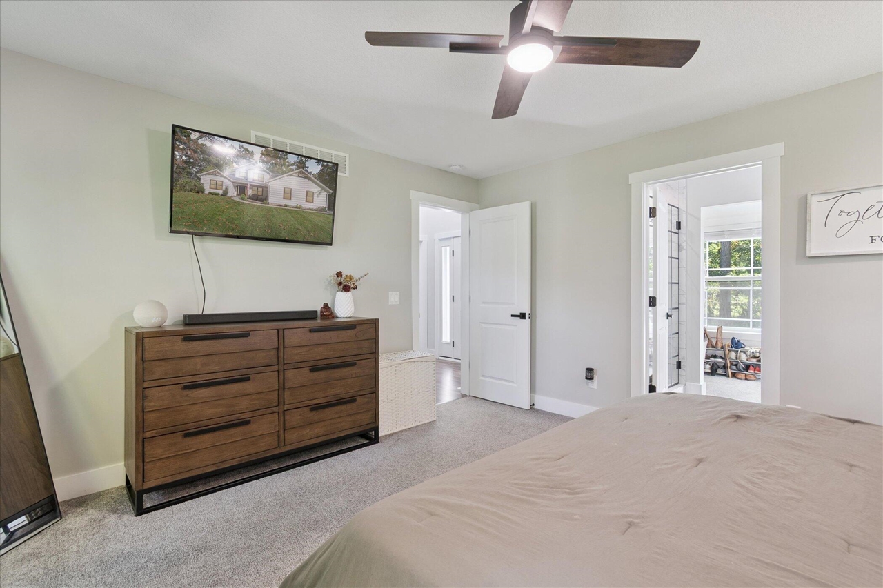 3739 Lake Bluff Drive, Grass Lake, MI, 49240-8955