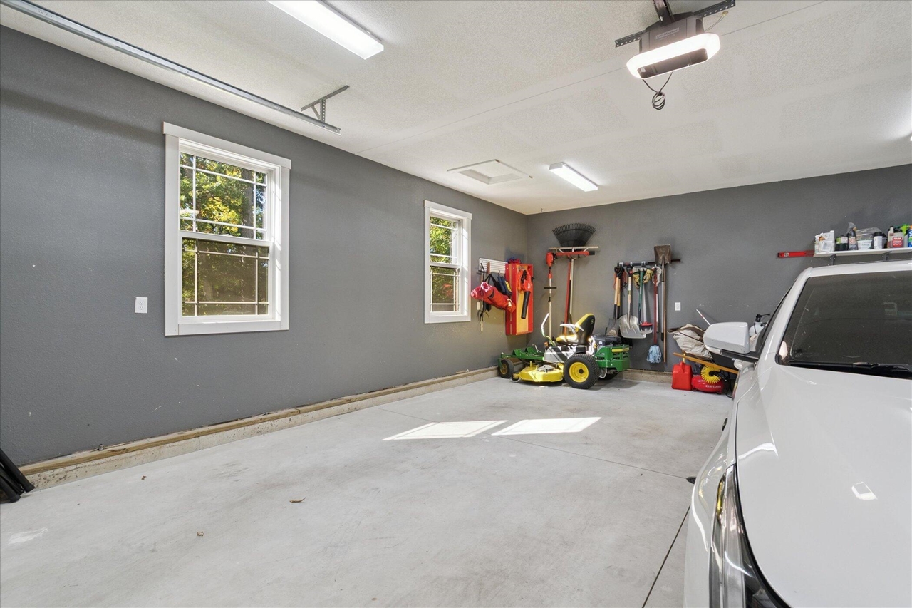 3739 Lake Bluff Drive, Grass Lake, MI, 49240-8955