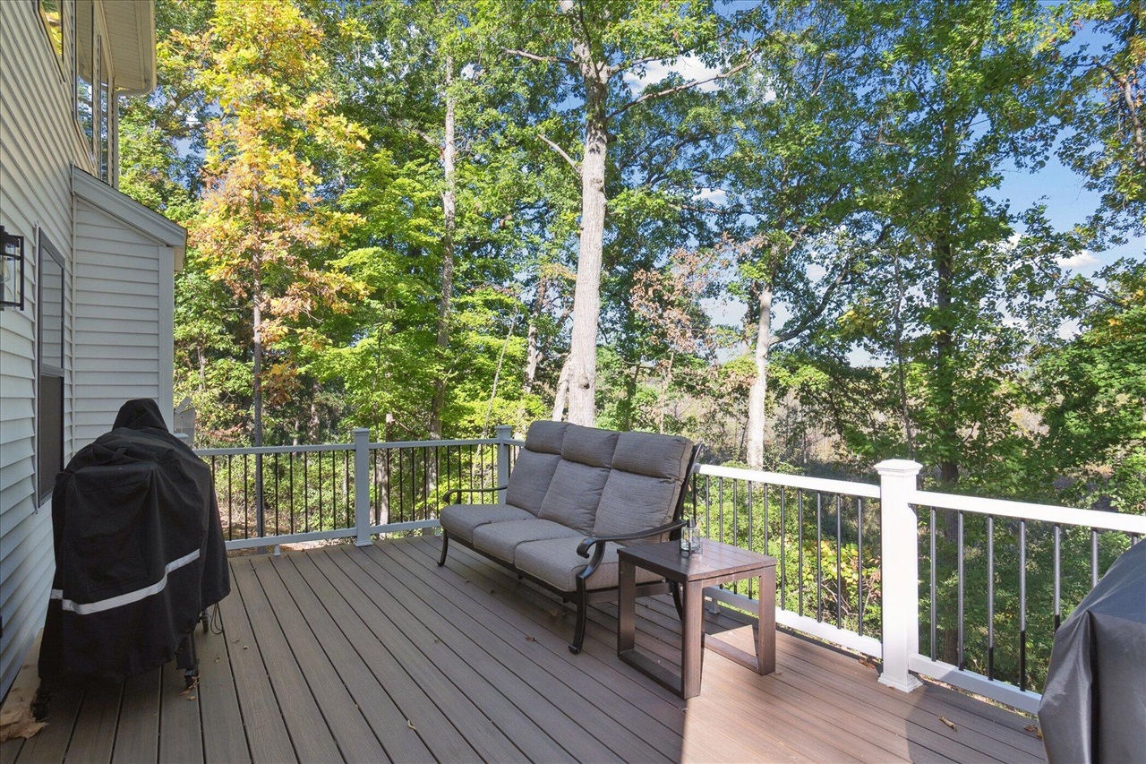 3739 Lake Bluff Drive, Grass Lake, MI, 49240-8955