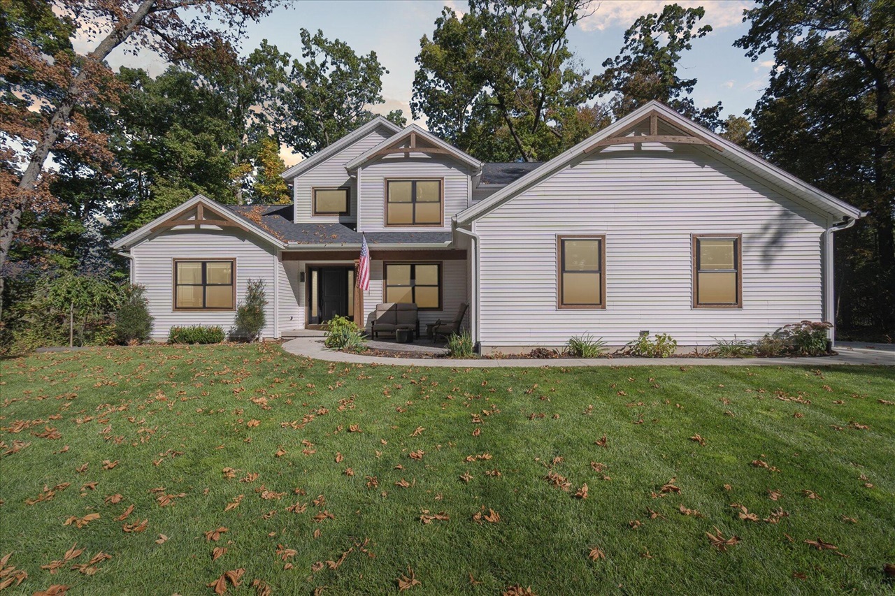 3739 Lake Bluff Drive, Grass Lake, MI, 49240-8955