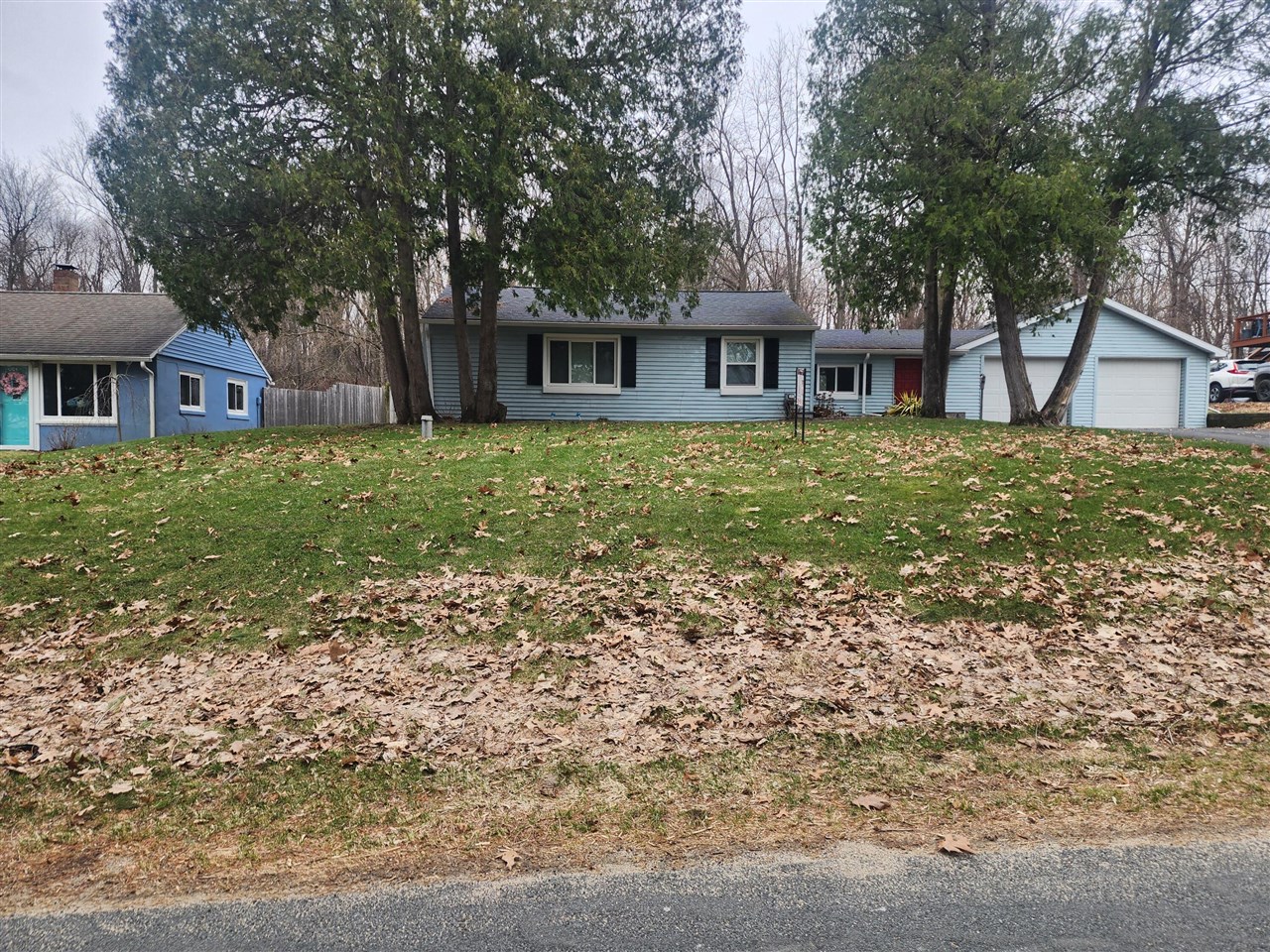 8778 E Gull Lake Drive, Augusta, MI, 49012-9709