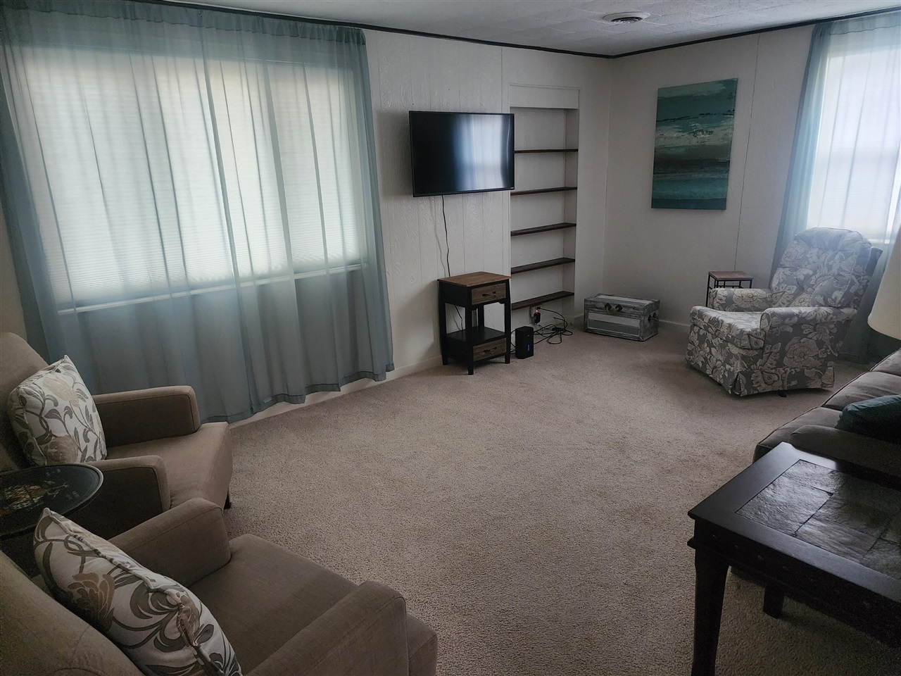 8778 E Gull Lake Drive, Augusta, MI, 49012-9709