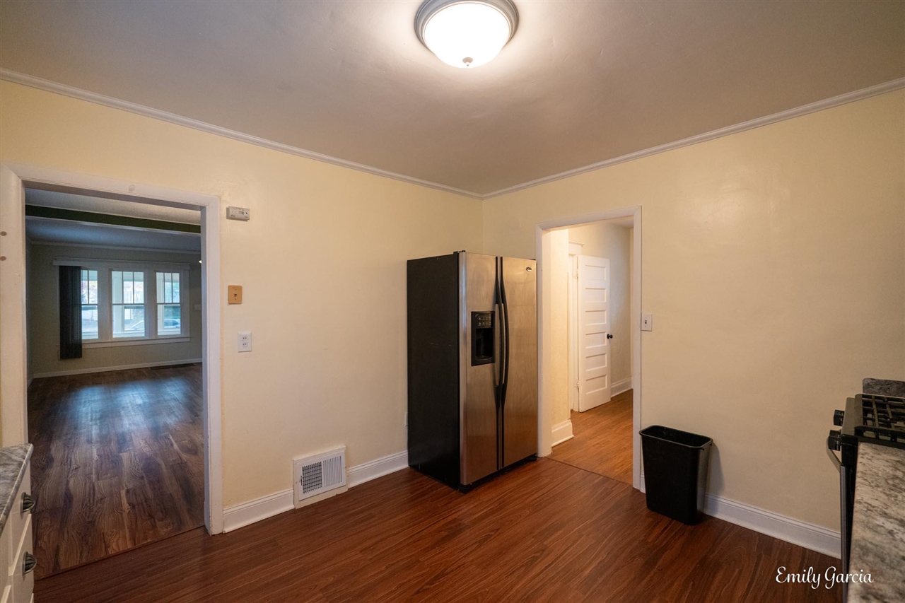 1151 W Dale Avenue, Muskegon, MI, 49441-2208