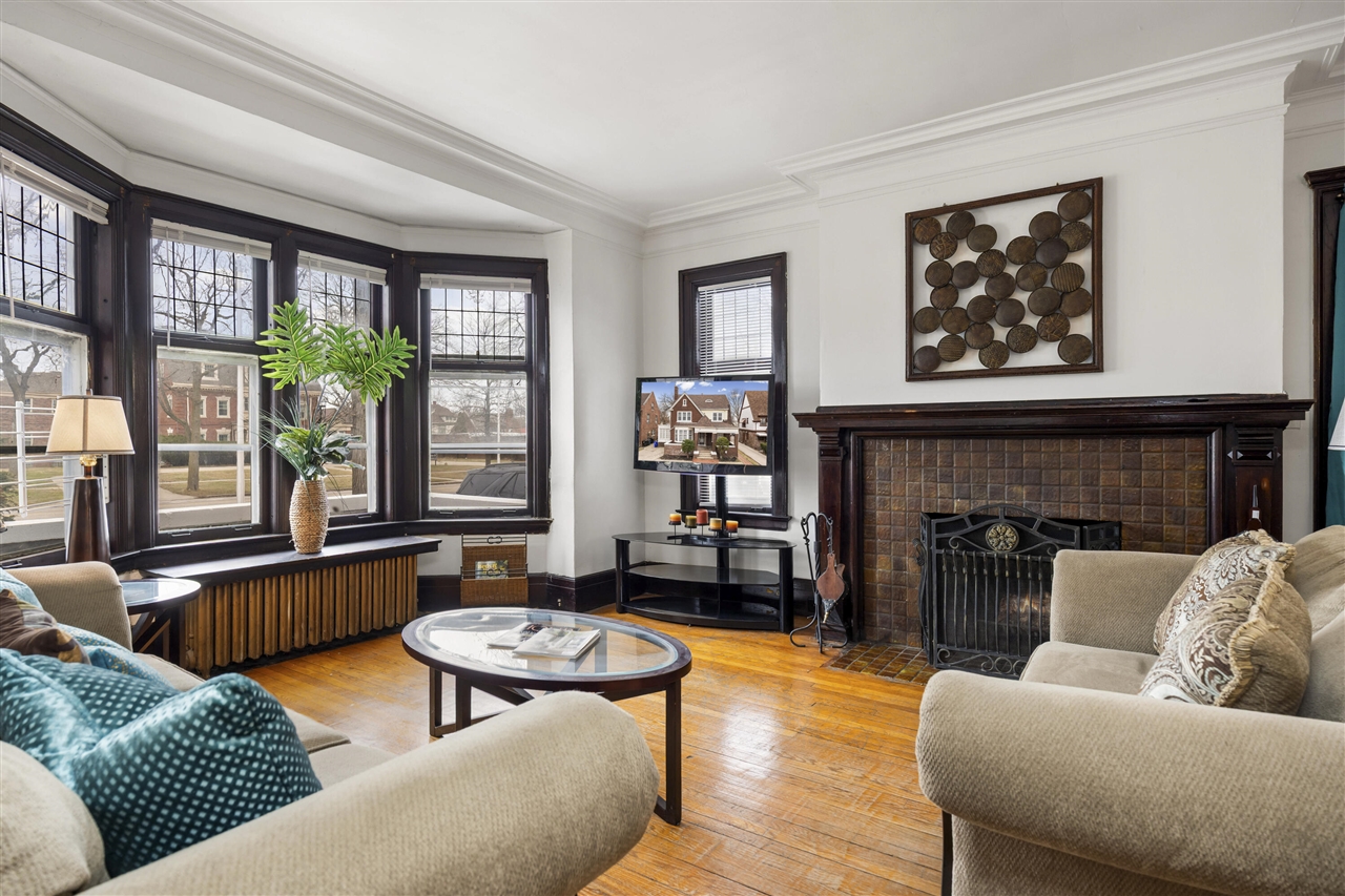 561 E Grand Boulevard, Detroit, MI, 48207-3533