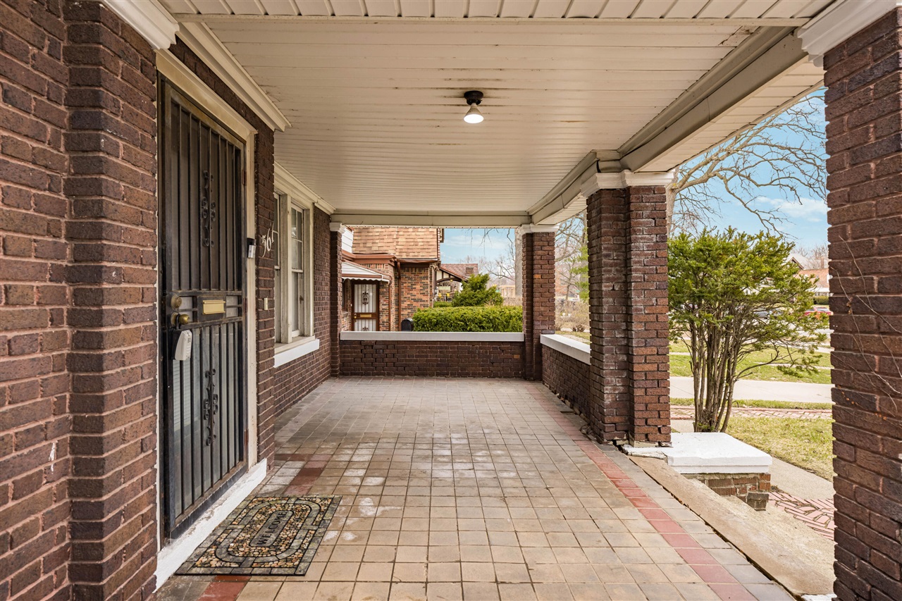 561 E Grand Boulevard, Detroit, MI, 48207-3533