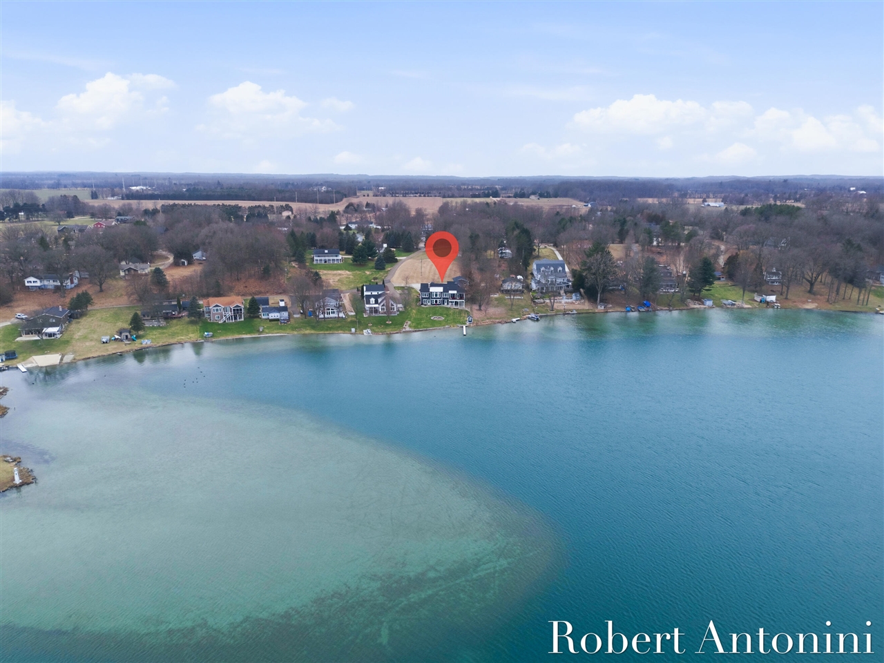 162 Lakeview Drive, Wayland, MI, 49348-9342