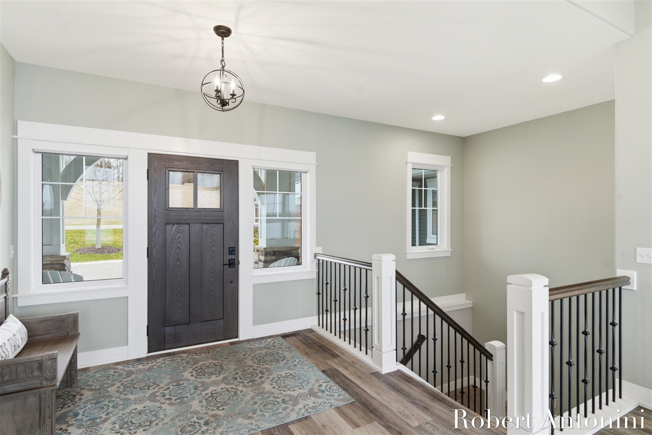 162 Lakeview Drive, Wayland, MI, 49348-9342