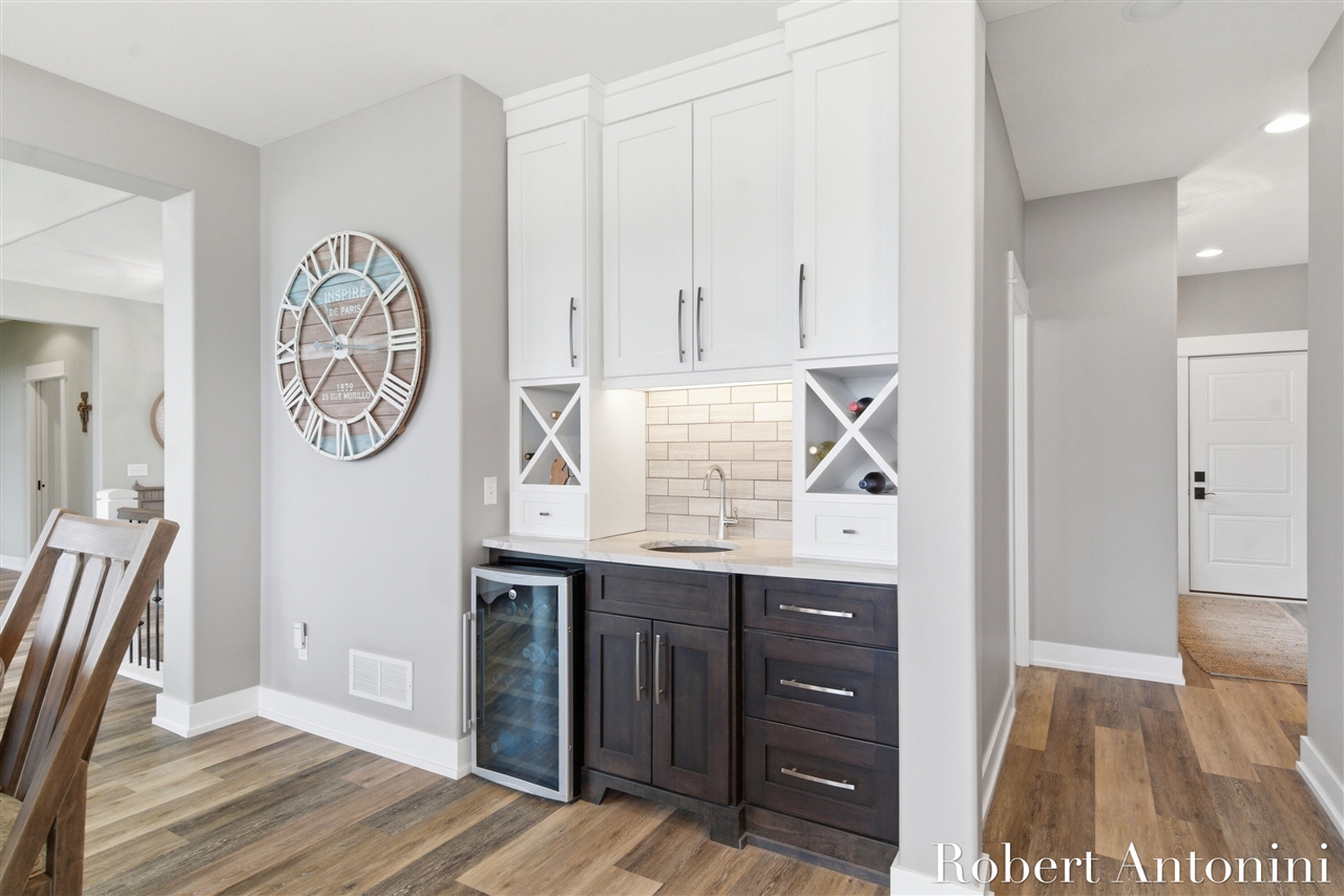 162 Lakeview Drive, Wayland, MI, 49348-9342