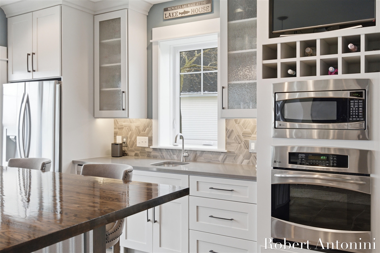 162 Lakeview Drive, Wayland, MI, 49348-9342