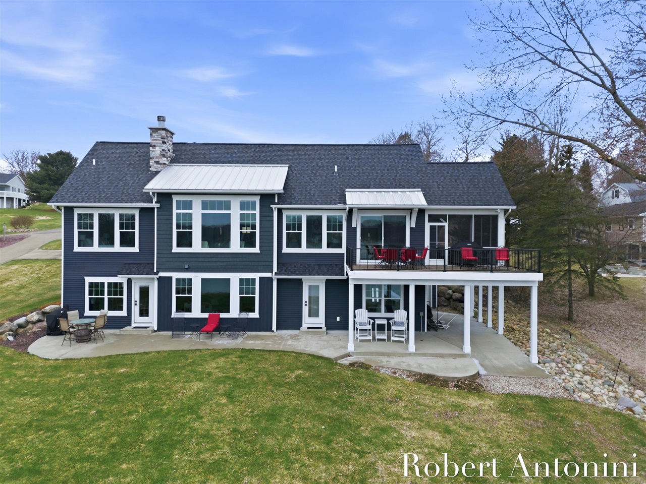 162 Lakeview Drive, Wayland, MI, 49348-9342