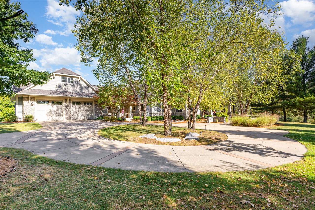 9733 Blue Heron Drive, Eaton Rapids, MI, 48827-8519