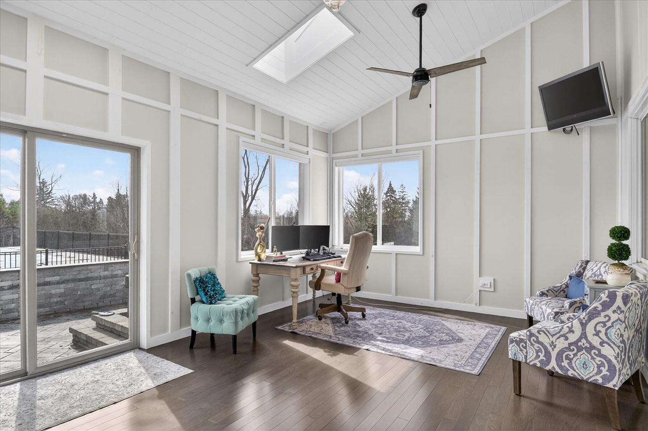 3909 Ann Arbor-Saline Road, Ann Arbor, MI, 48103