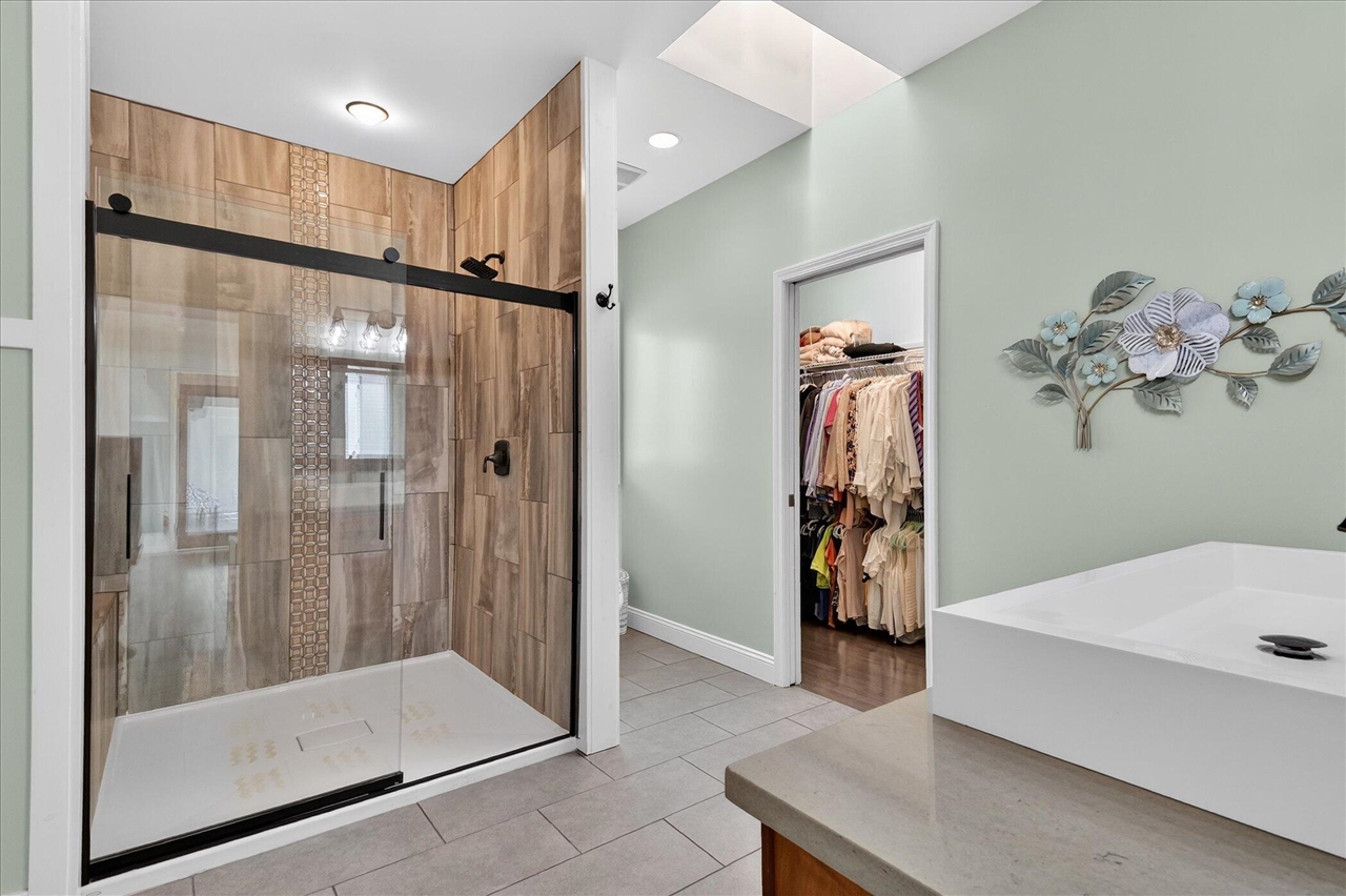 3909 Ann Arbor-Saline Road, Ann Arbor, MI, 48103