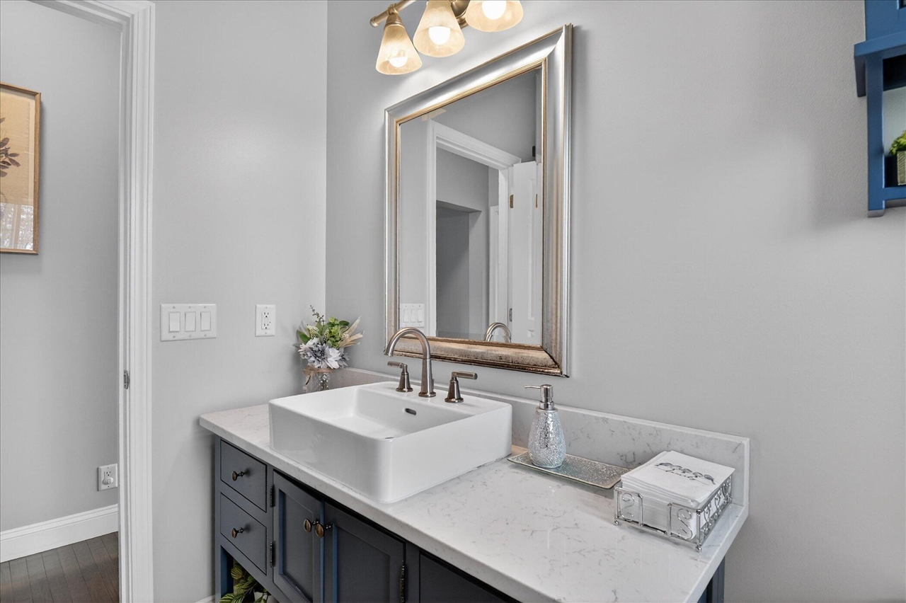 3909 Ann Arbor-Saline Road, Ann Arbor, MI, 48103