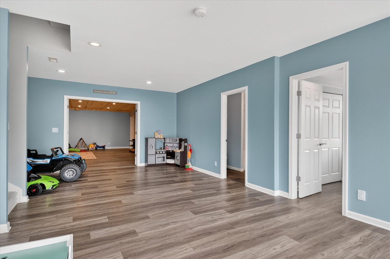 3909 Ann Arbor-Saline Road, Ann Arbor, MI, 48103