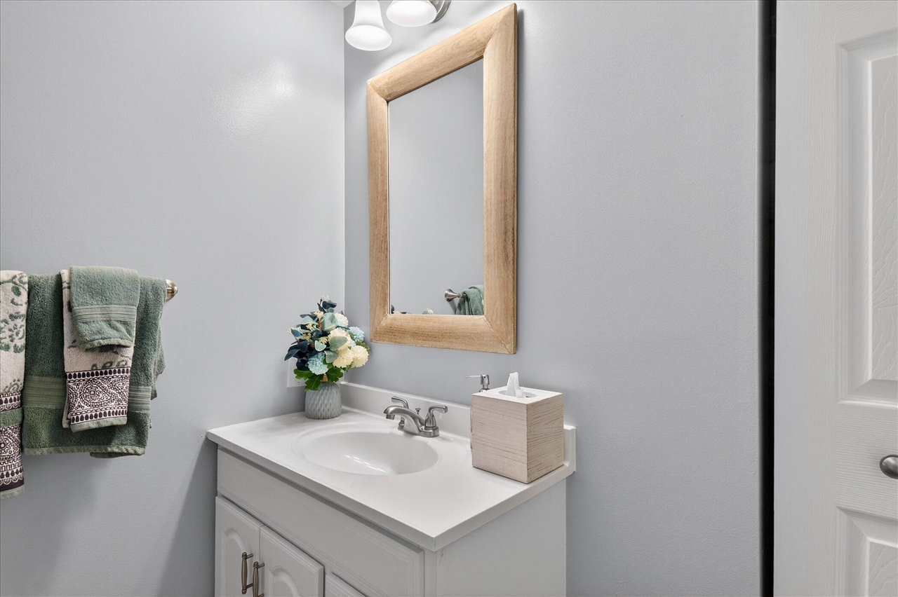 3909 Ann Arbor-Saline Road, Ann Arbor, MI, 48103