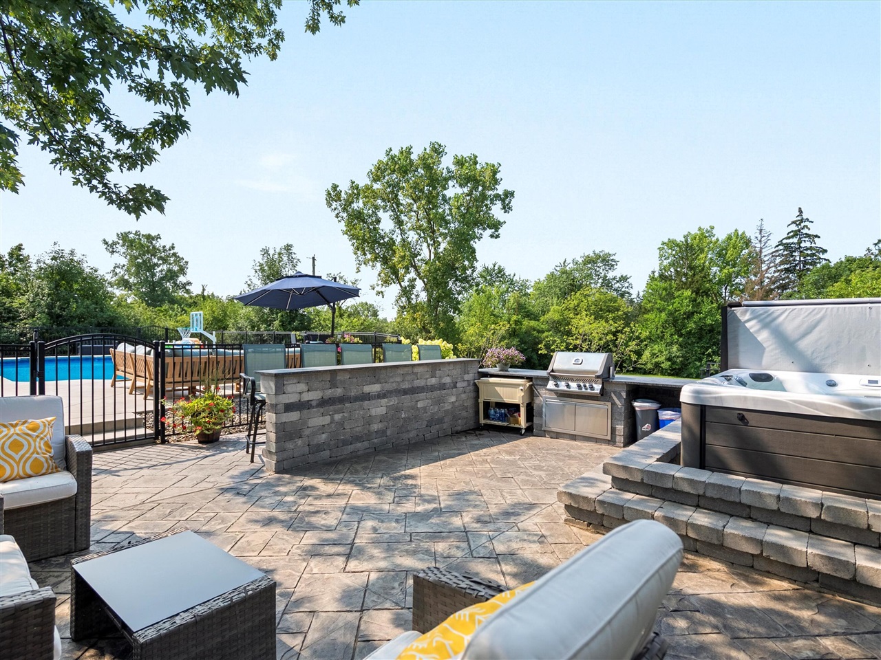 3909 Ann Arbor-Saline Road, Ann Arbor, MI, 48103