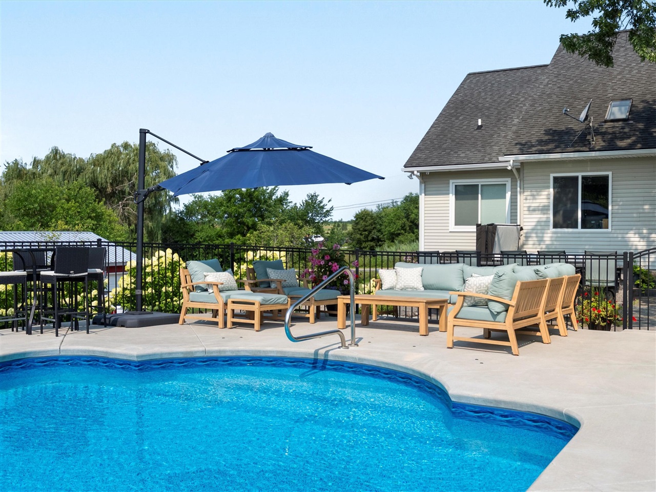 3909 Ann Arbor-Saline Road, Ann Arbor, MI, 48103