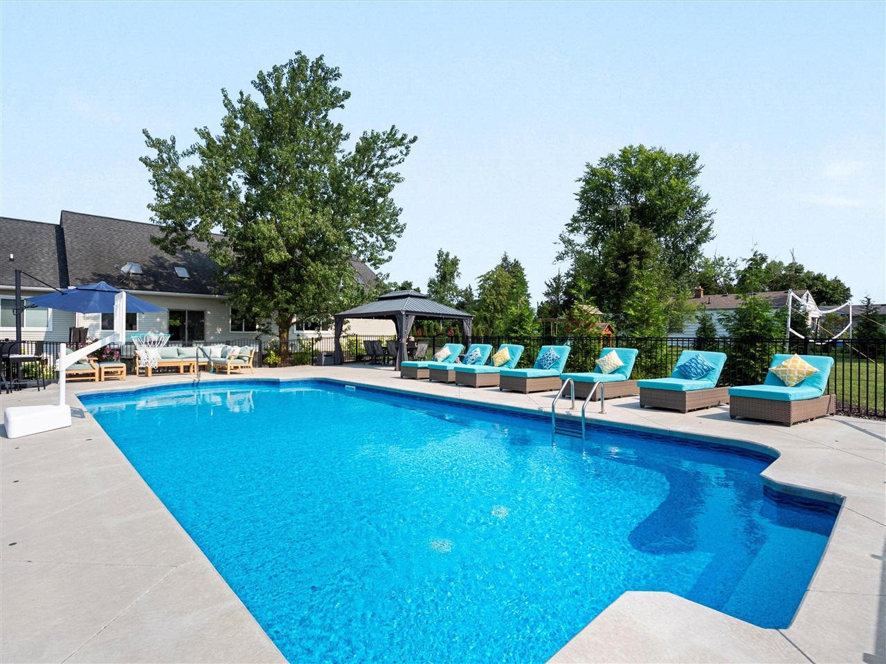 3909 Ann Arbor-Saline Road, Ann Arbor, MI, 48103