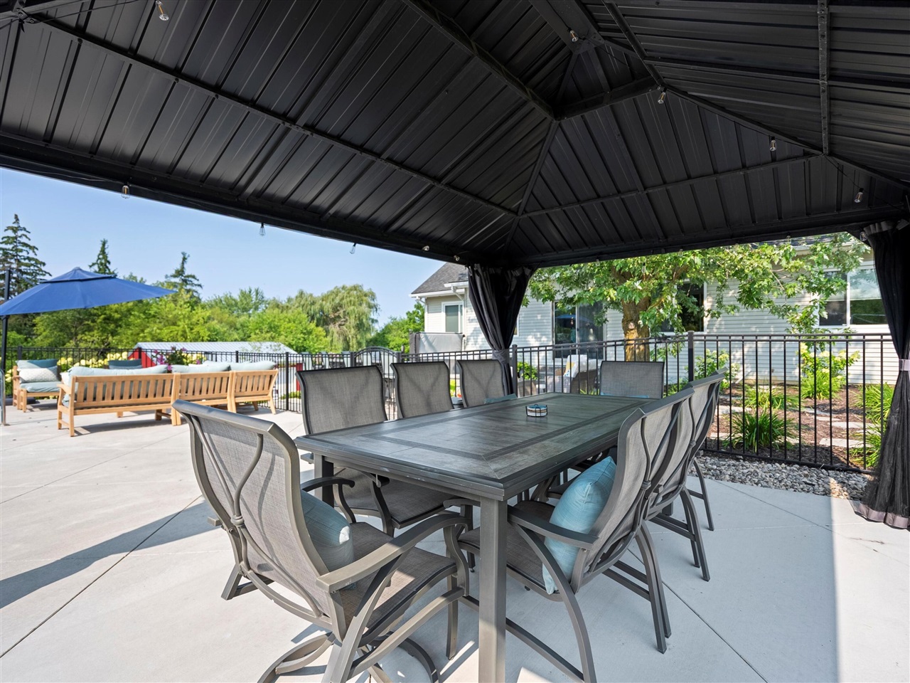 3909 Ann Arbor-Saline Road, Ann Arbor, MI, 48103