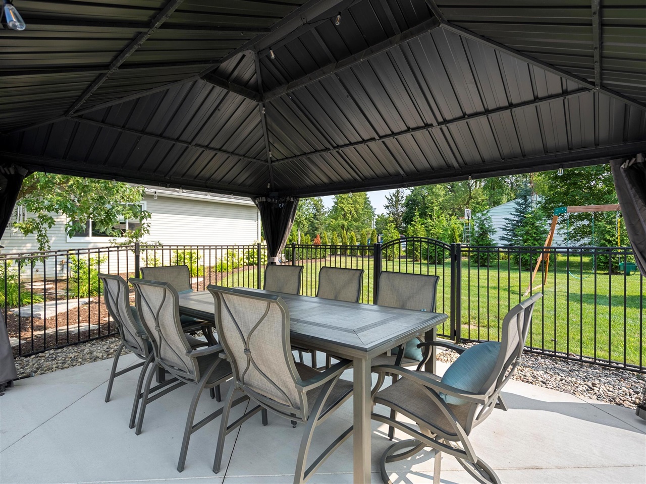 3909 Ann Arbor-Saline Road, Ann Arbor, MI, 48103