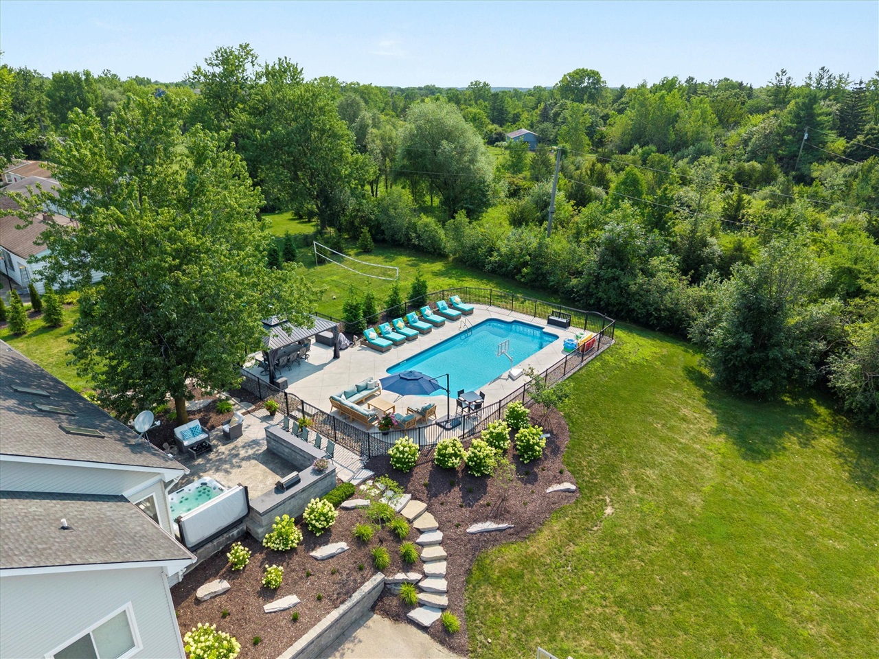 3909 Ann Arbor-Saline Road, Ann Arbor, MI, 48103