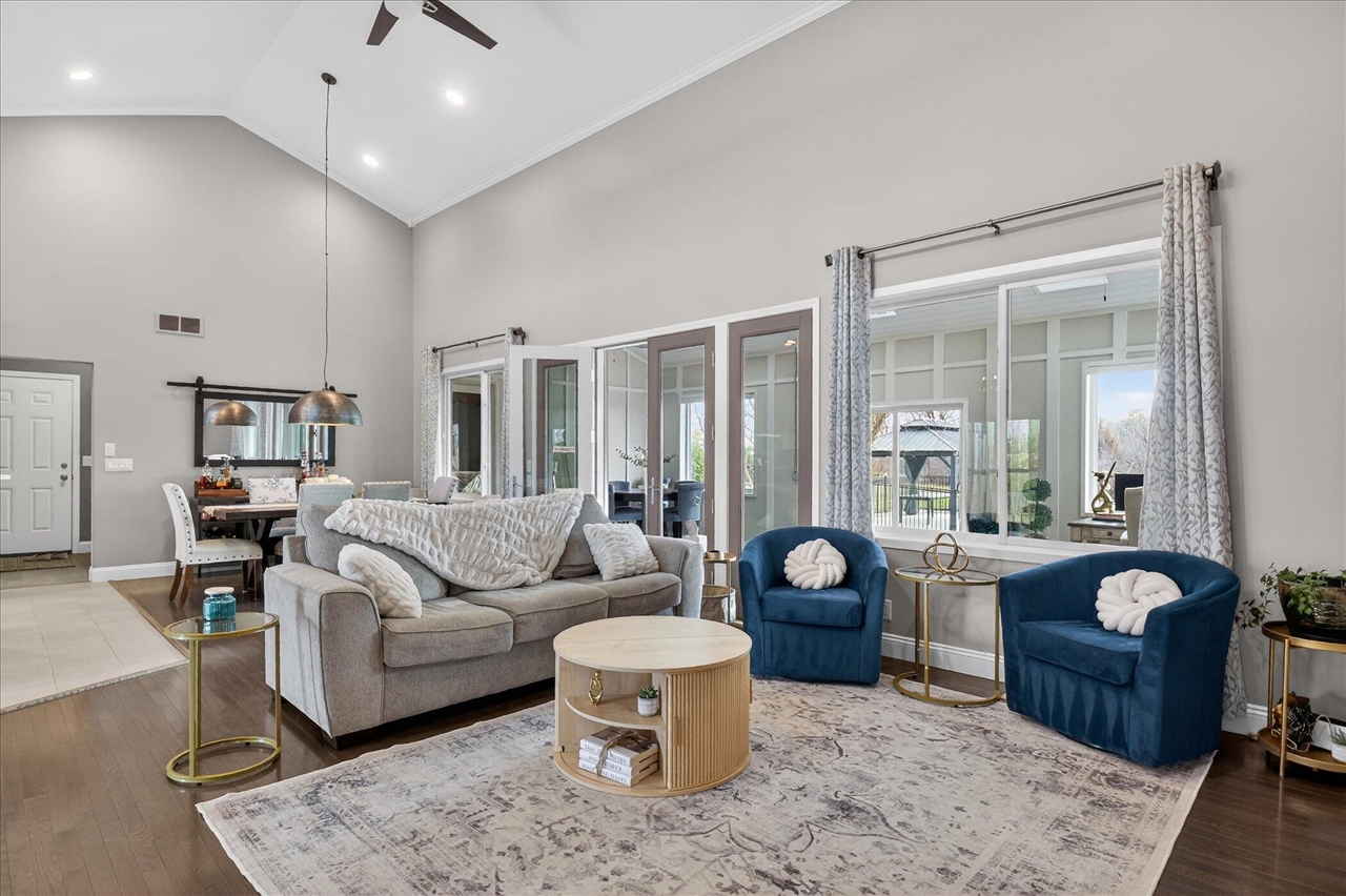 3909 Ann Arbor-Saline Road, Ann Arbor, MI, 48103